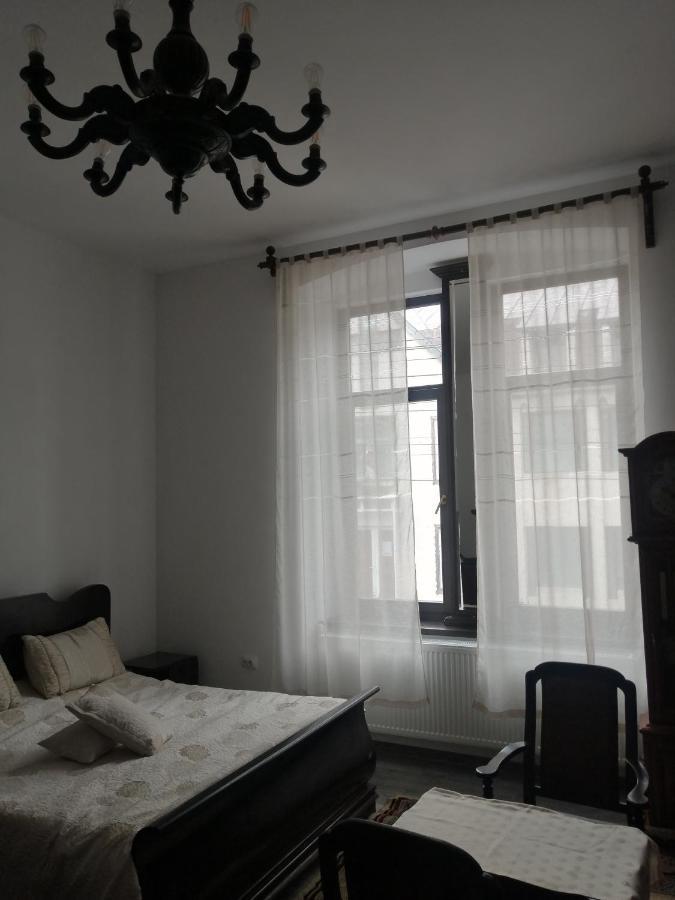 Casa Continentelor Hotel Къмпулунг Екстериор снимка