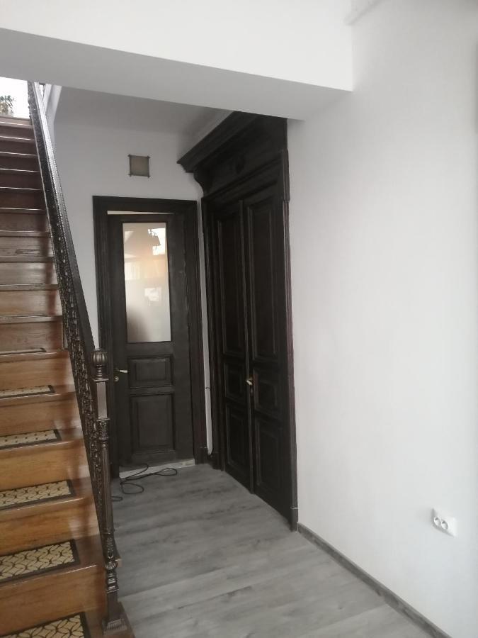 Casa Continentelor Hotel Къмпулунг Екстериор снимка