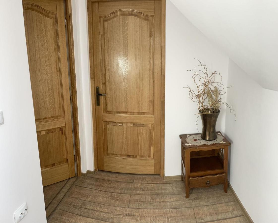 Casa Continentelor Hotel Къмпулунг Екстериор снимка
