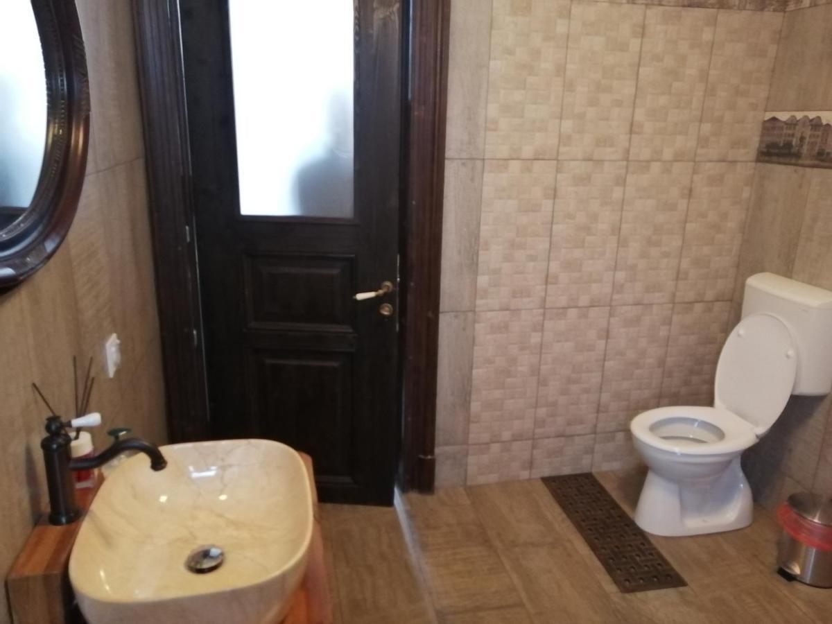 Casa Continentelor Hotel Къмпулунг Екстериор снимка