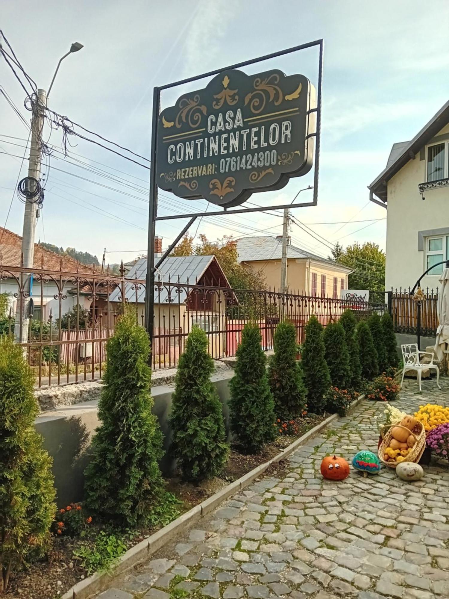 Casa Continentelor Hotel Къмпулунг Екстериор снимка